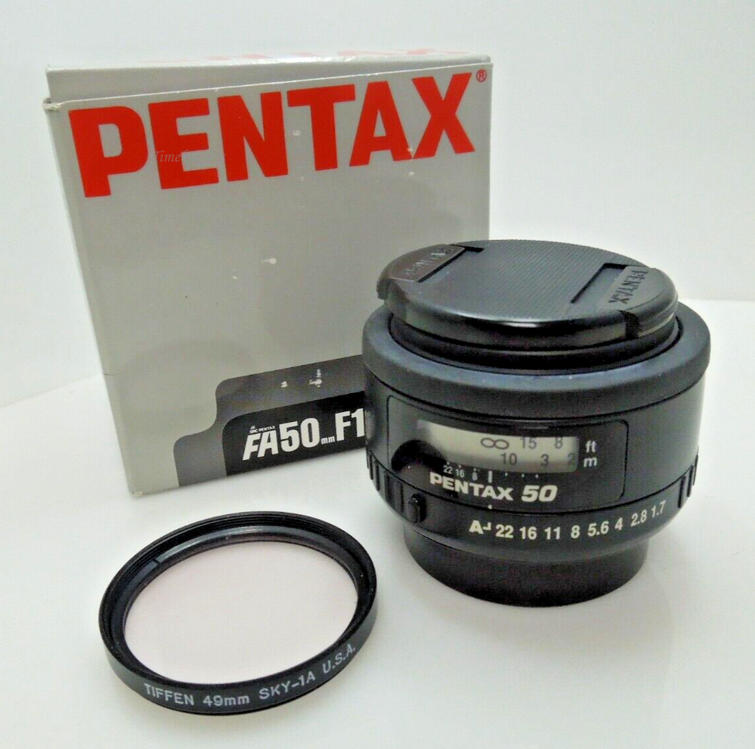 s599 Pentax 50mm SMCP-FA f / 1.4 lens  with Tiffen 49mm Sky-1A USA Filter  