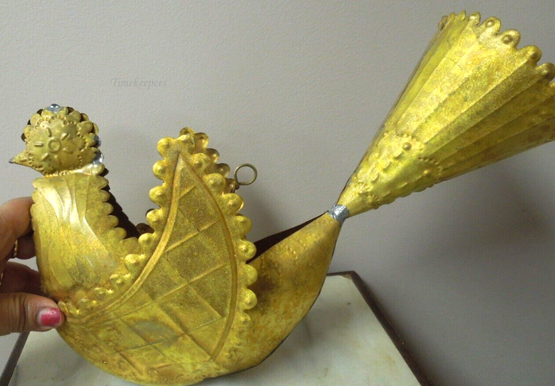 s215 Vintage Dove of Peace Tin Gold tone Chicken Hanging