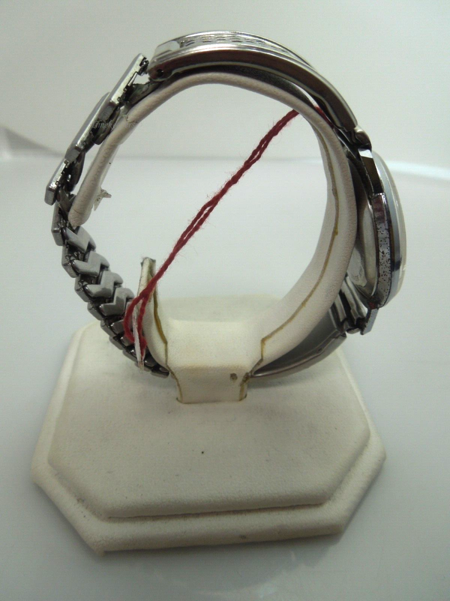 s167 Vintage Waltham 17 Jewels Mechanical Watch Swiss made Silvertone Wrist watch