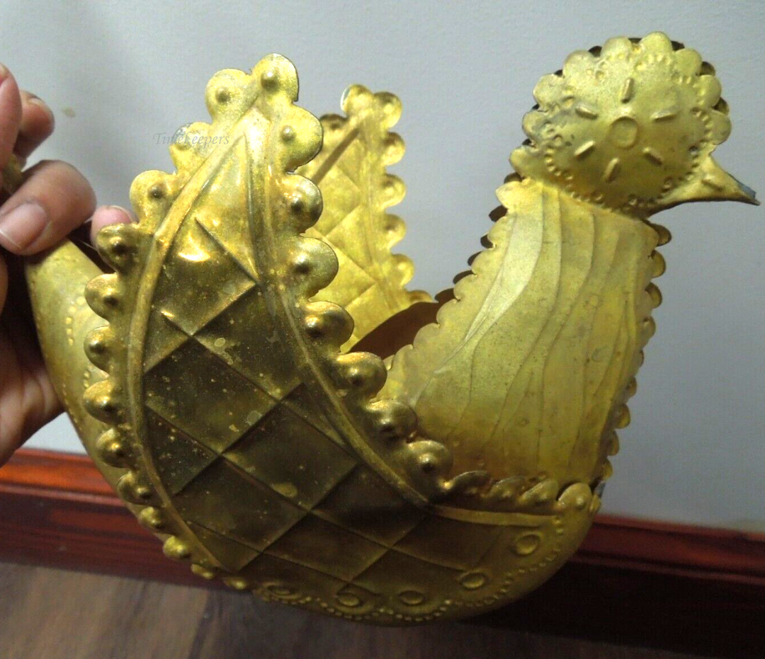 s215 Vintage Dove of Peace Tin Gold tone Chicken Hanging