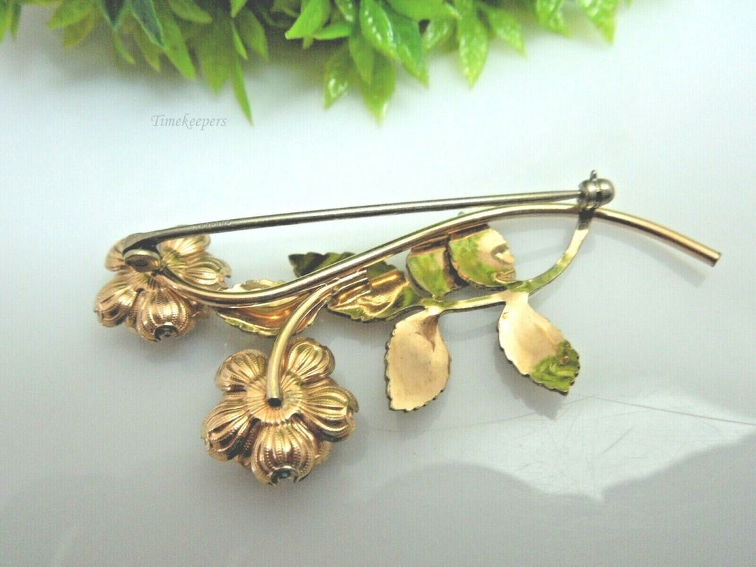 q224 Vintage Gold Tone Floral Pin/Brooch/Dress Pin/Sweater Brooch